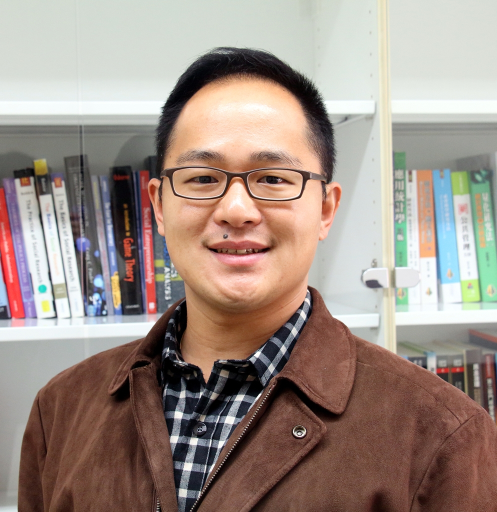 HSIANG-KAI DONG照片